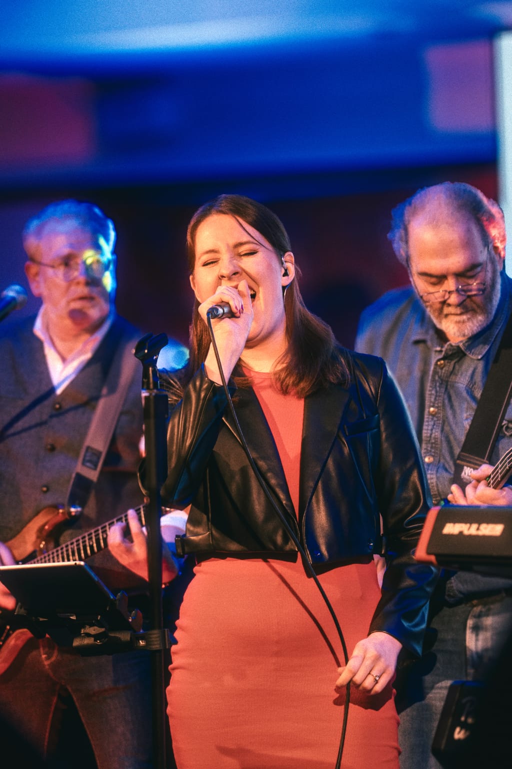 Miriam im Löf im Januar 2026 Miriam singt im Löf in Remscheid