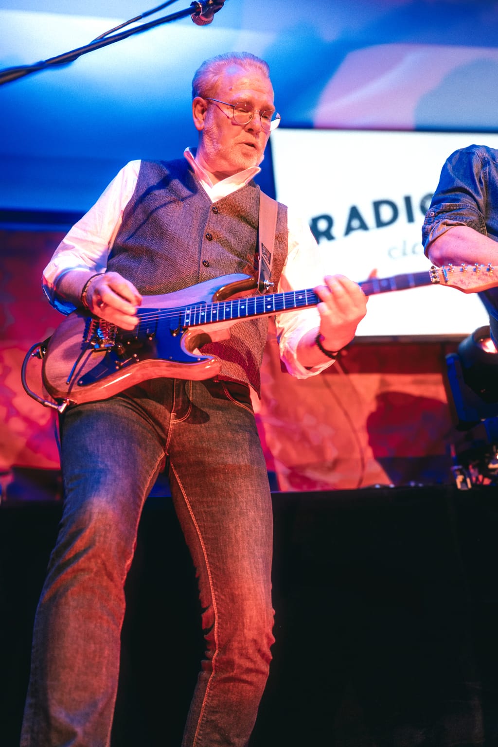 Stefan im Löf im Januar 2026 Stefan an der Gitarre im Löf in Remscheid